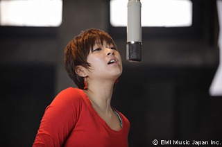 宇多田ヒカルの画像